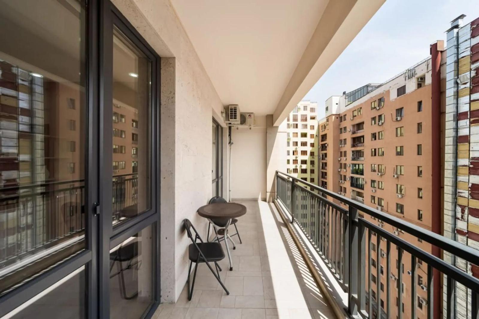 Fantastic Apartments Near Republic Square, Perfect Location, Mystreet Company Erivan Dış mekan fotoğraf