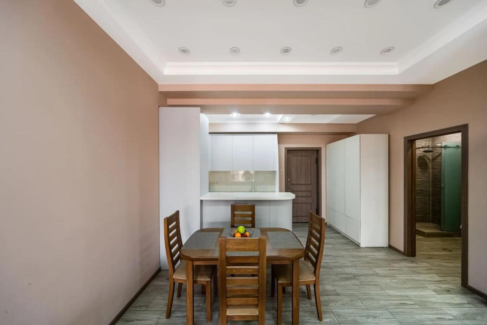 Fantastic Apartments Near Republic Square, Perfect Location, Mystreet Company Erivan Dış mekan fotoğraf