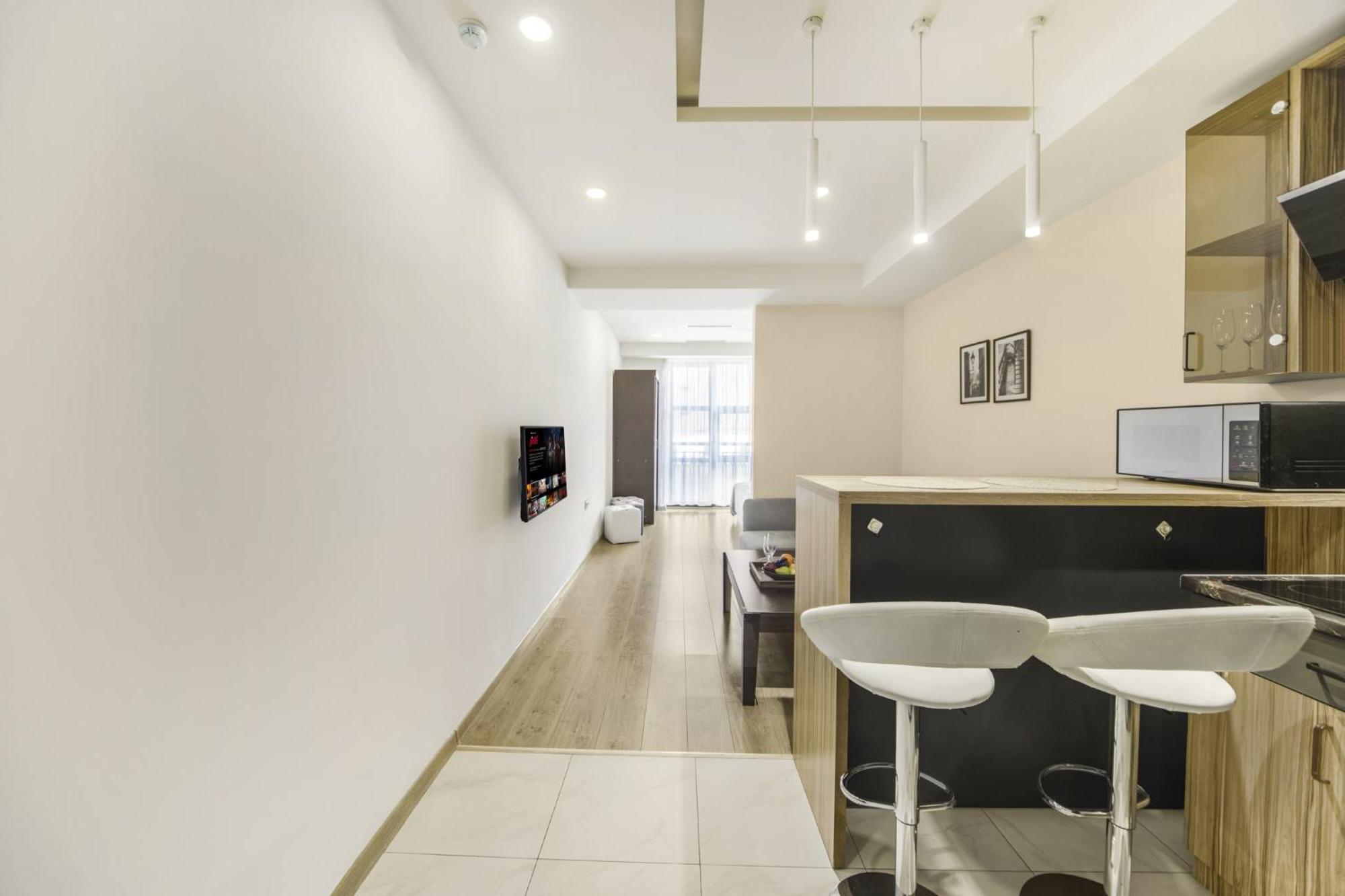 Fantastic Apartments Near Republic Square, Perfect Location, Mystreet Company Erivan Dış mekan fotoğraf